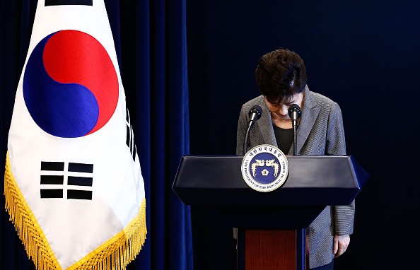 South Korean President Park Geun-hye Addresses Nation On Scandal