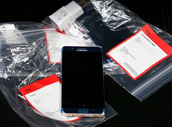 Several Samsung Galaxy Note 7's lay on a counter in plastic bags after they were returned to a Best Buy on September 15, 2016 in Orem, Utah. 