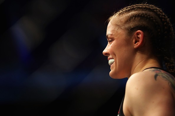 Anna Elmose retires from the UFC after two fights.
