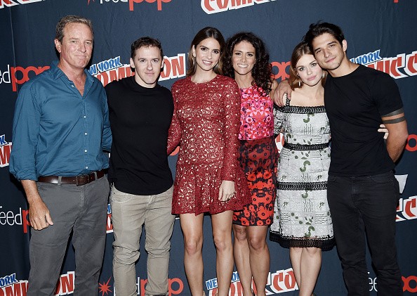 Linden Ashby, Jeff Davis, Shelley Hennig, Melissa Ponzio, Holland Roden and Tyler Posey attend the 'Teen Wolf' Final Farewell during day 3 of 2016 New York Comic Con held on October 8, 2016.