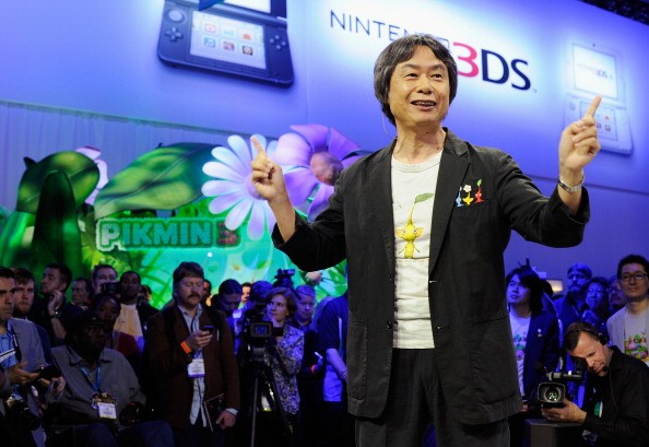 "Super Mario Bros." creator Shigeru Miyamoto has some advice for men who want to get their wives and girlfriends into games.