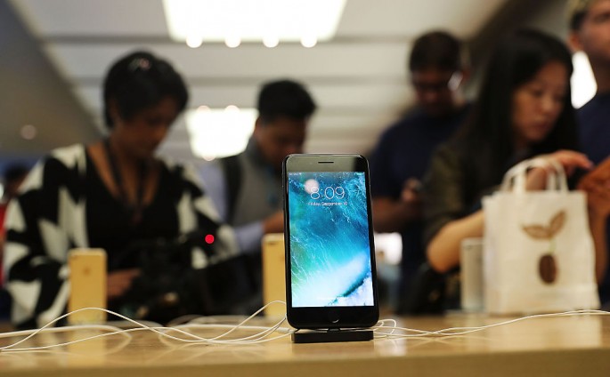 The iPhone 8 could be in for some delays if OLED display supplies prove to be unsufficient to address the demand by Apple in 2017. 