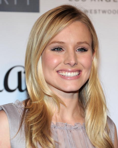 Actress Kristen Bell poses on the red carpet at the Geffen Playhouse's Annual Backstage at the Geffen Gala on March 22, 2010 in Los Angeles, California.