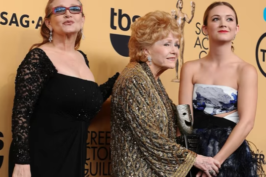 Actress Billie Lourd together with her mom Carrie and her "abadaba" Debbie.