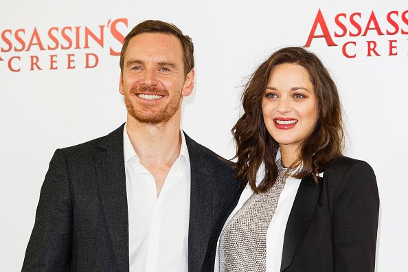 Michael Fassbender (L) and Marion Cotillard (R) attend the "Assassin's Creed" premiere in London, England last Dec. 8, 2016.