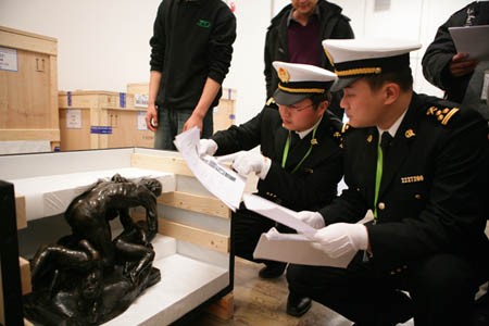 为法国罗丹艺术品实施“上门查验”（殷琮）b1(0).jpg