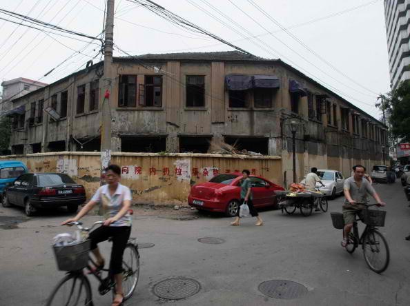 Largest military comfort women station to be demolished.