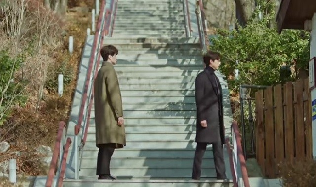 Lee Dong Wook and Gong Yoo star in the tvN fantasy drama 'Goblin.'
