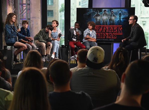 (L-R) Actors Natalia Dyer, Noah Schnapp, Finn Wolfhard, Millie Bobby Brown, Caleb McLaughlin and Gaten Matarazzo of 'Stranger Things' attend the BUILD Series at AOL HQ on August 31, 2016 in New York City. 