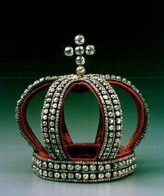 First Miss Universe crown