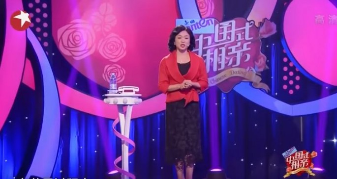 Progressive icon Jin Xing hosts the first episode of "Chinese Dating."