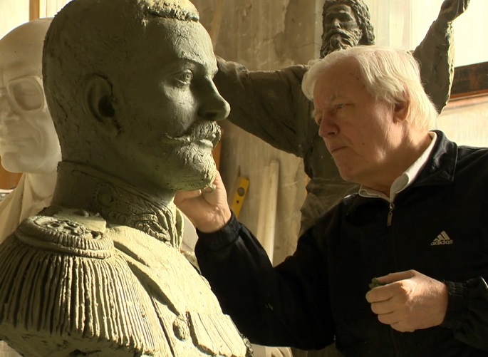 The Midas touch: Albert Charkin working on a bust of Grand Duke Alexander Mikhailovich of Russia in 2012. The bust can be seen at St. Petersburg River Yacht Club.