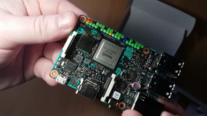 The Asus Tinker Board is a mini PC that supports 4K video and challenges the UK’s Raspberry Pi 3 