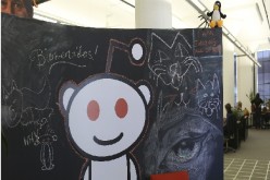 Reddit Logo