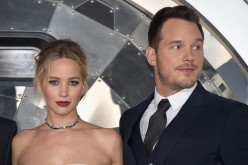 Jennifer Lawrence (L) and Chris Pratt attend the premiere of Columbia Pictures' 