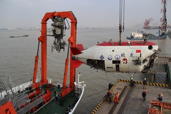 China's manned deep-sea research submersible
