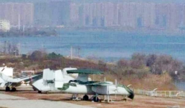 Prototype Chinese carrier-launched AEW&C.              