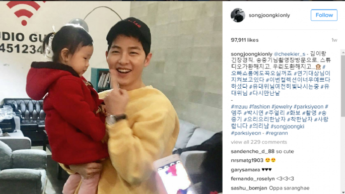 Song Joong-ki with Baby Girl