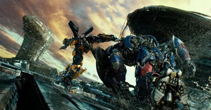 Bumblebee fights Optimus Prime in "Transformers: The Last Knight" trailer.
