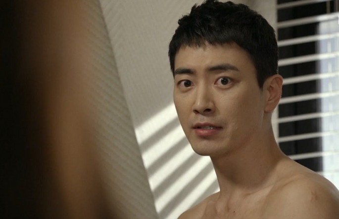 South Korean actor Lee Joon-Hyuk plays the lead character of Kang Cheol-Soo in KBS 2TV's "Naked Fireman."