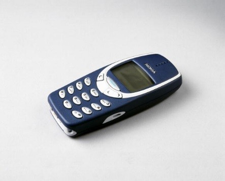 aunched on the 1st September 2000, the Nokia 3310 featured advanced messaging, personalisation with Xpress-on covers and screensavers, vibra feature, time management functions, voice dialling, picture messaging, predictive text input and games. It also in