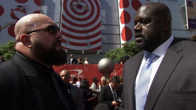 Big Show vs. Shaquille O'Neal