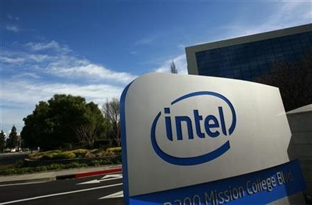 Experts say the decision of the U.S. to ban Intel from selling its Xeon chips to China can ultimately spur an acceleration in the growth of the Chinese chip making industry.