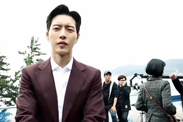 Park Hae Jin plays a National Intelligence Service agent named Kim Seol Woo in the South Korean drama series 'Man to Man.'