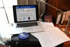 Liu Rongyu from the Institute of Respiratory Disease Studies brought a laptop and reference materials.