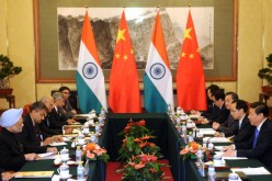 Indian Prime Minister Manmohan Singh and his delegation met with President Xi Jinping.