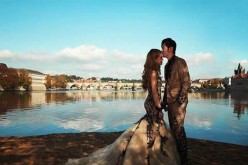 Singer Jay Chou and model Hannah Quinlivan took wedding photos in several European countries, such as France, Germany and the Czech Republic.