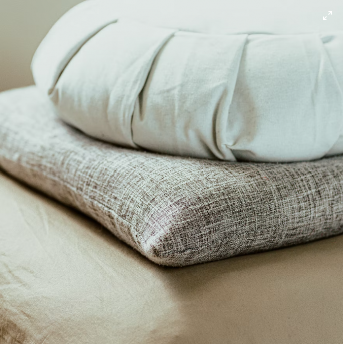 4 Ways Meditation Pillows Enhance Your Wellbeing