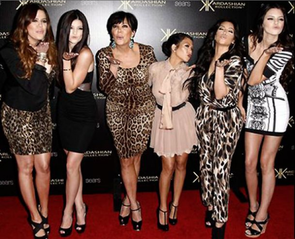 "Keeping Up With The Kardashians"matriarch Kris Jenner poses with her daughters Khloe Kardashian, Kylie Jenner, Kourtney Kardashian, Kim Kardashian and Kendall Jenner.