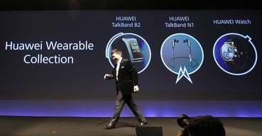 Huawei Launches Wearable Talk Band B2