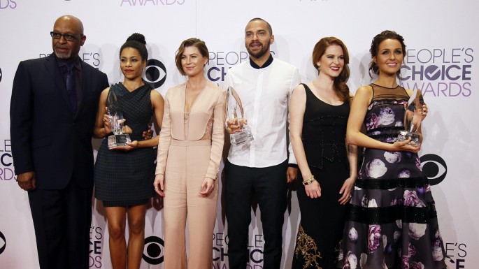 The cast of the ABC drama series "Grey's Anatomy" poses with their award for Favorite Network TV Drama during the 2015 People's Choice Awards in Los Angeles, California January 7, 2015. 