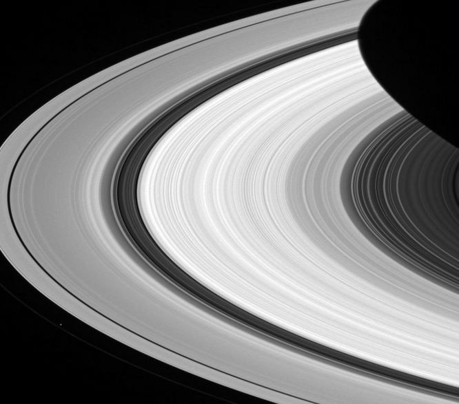 New NASA photo showing Saturn's ring system in great detail