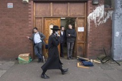 Six arrested after an attack in a London synagogue