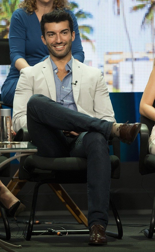 Justin Baldoni plays Rafael Solano in The CW telenovela "Jane the Virgin." 