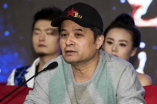 Chinese TV host Bi Fujian made insulting comments about Mao Zedong in a video taken of him in a private dinner party.