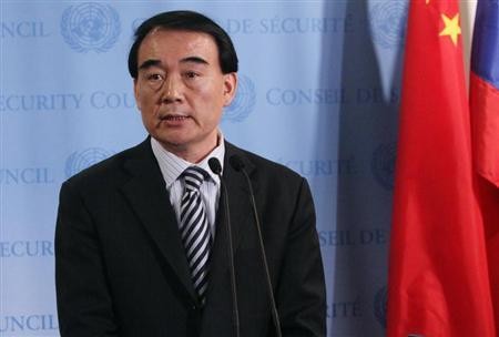 China's Vice Foreign Minister Li Baodong lauds the revamped edition of the U.N.'s Chinese-language website featuring various popular Chinese services.
