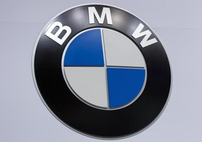 BMW has announced plans to expand its production capacity and introduce three new car models to the Chinese market in a bid to attract middle-class buyers.