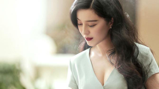 Chinese A-list star Fan Bingbing is the only non-American in Forbes' list of the world's highest paid actresses of 2015.