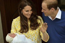 Britain's Prince William and his wife Catherine, Duchess of Cambridge, appear with their baby daughter outside the Lindo Wing of St Mary's Hospital, in London, Britain May 2, 2015. The Duchess of Cambridge, gave birth to a girl on Saturday, the couple's s