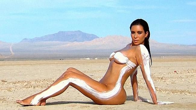 "Keeping Up With The Kardashians" Star Kim Kardashian Posing Nude