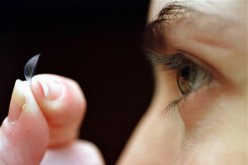 A recent study reveals contact lens wearers face the huge risk of getting eye infection or inflammation.