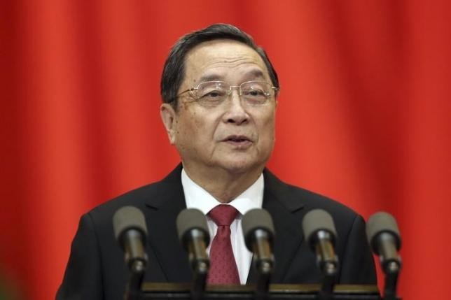 Yu Zhengsheng, top political advisor, advised that mainland China drop its entry-permit policy for Taiwan residents.