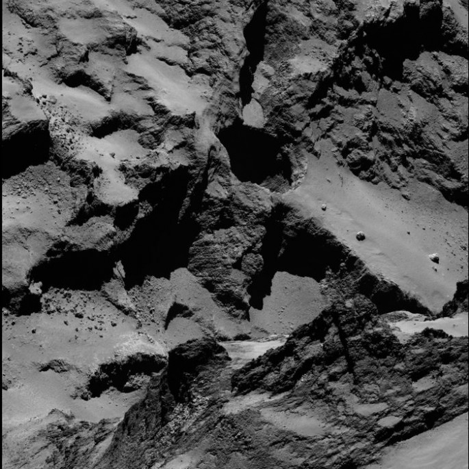 High-resolution view of active regions in Seth as seen with Rosetta’s OSIRIS narrow-angle camera on 20 September 2014 from a distance of about 26 km from the surface. 