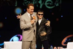 Jack Ma met with then-California Gov. Arnold Schwarzenegger, who presented him with a leather jacket and black sunglasses during a trip to China in 2010 to represent the 
