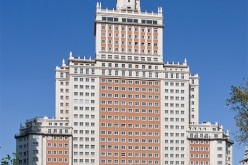 Vacant since 2007, the Edificio Espana (Spain Building) still stands looking mighty.