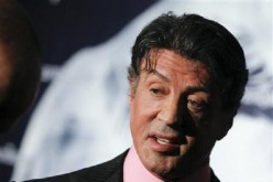 Stallone to auction Rocky's boxing gloves